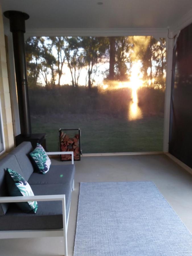 Accommodation Creek Cottages & Sundown View Suites Ballandean Εξωτερικό φωτογραφία