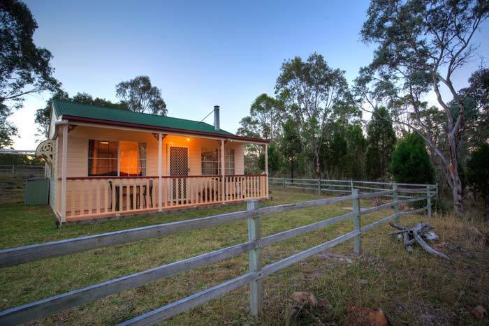 Accommodation Creek Cottages & Sundown View Suites Ballandean Δωμάτιο φωτογραφία